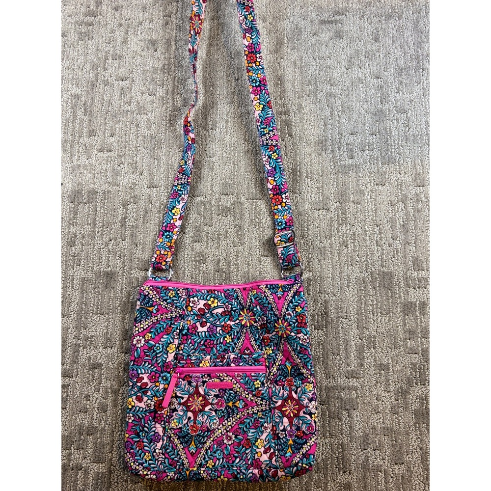 Vera Bradley Crossbody Bag Medium Pink Blue Floral Indio Quilted Cotton Hipster